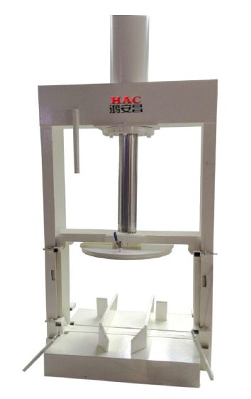 液壓出料機在液壓器材領(lǐng)域的應(yīng)用與優(yōu)勢